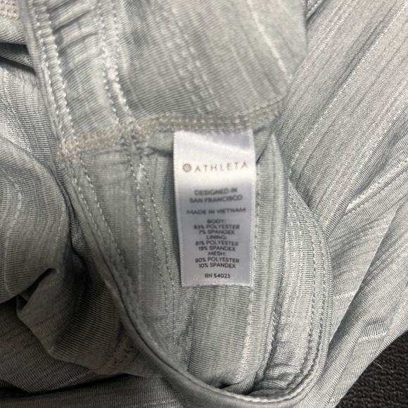 ATHLETA Ruffle Swagger Tennis Tiered Skirt Skort Light Gray  - Women’s XL - Picture 7 of 9